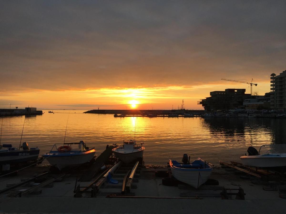 Apartments Sea Sounds Pomorie Exterior photo