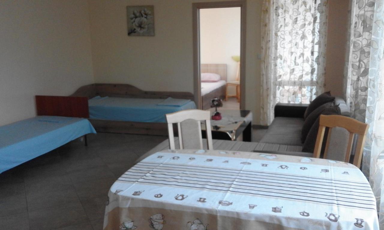 Apartments Sea Sounds Pomorie Exterior photo
