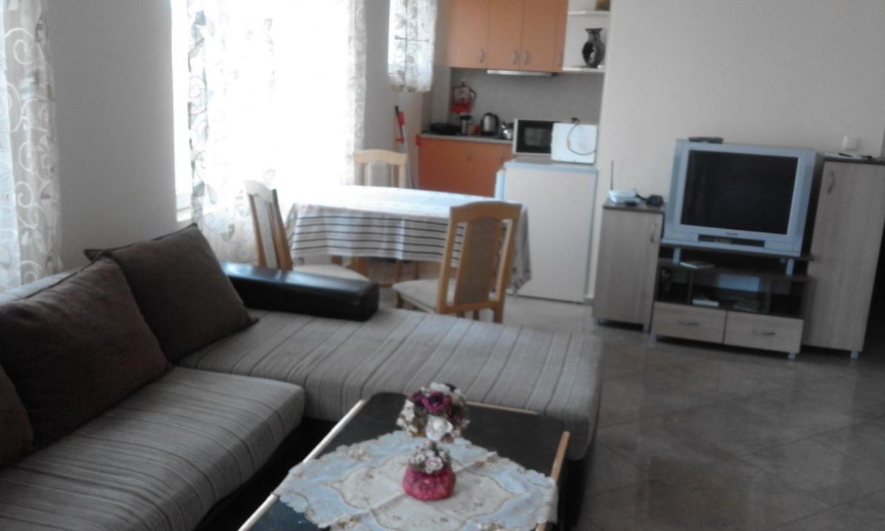 Apartments Sea Sounds Pomorie Exterior photo