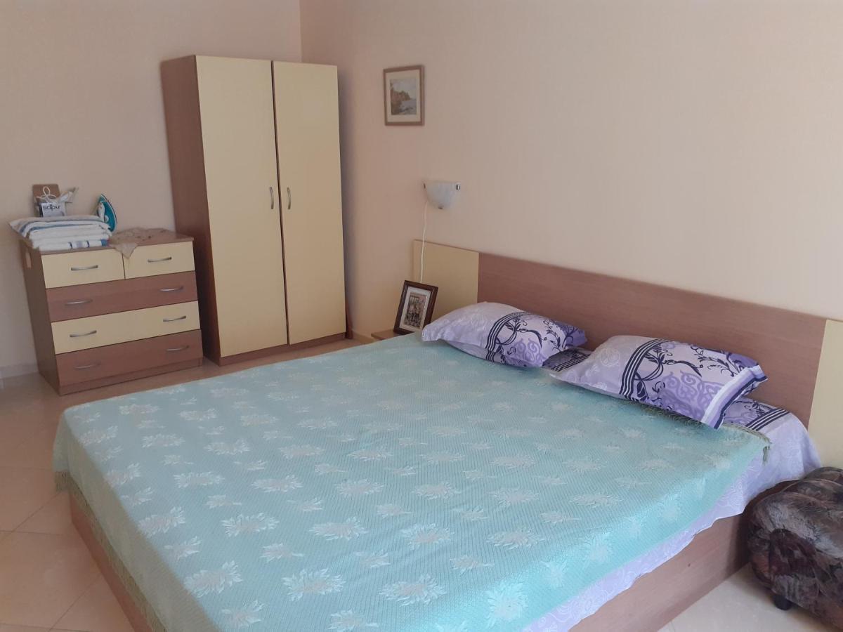 Apartments Sea Sounds Pomorie Exterior photo